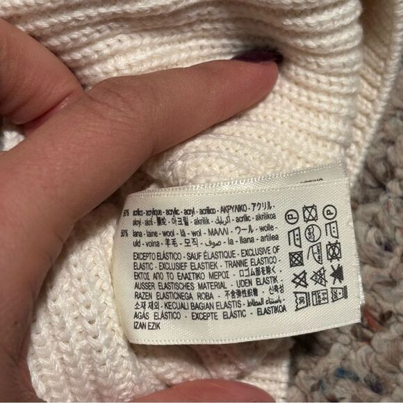 Zara White Ribbed Knit Oversized Sweater Vest- Size Small - Picture 7 of 8